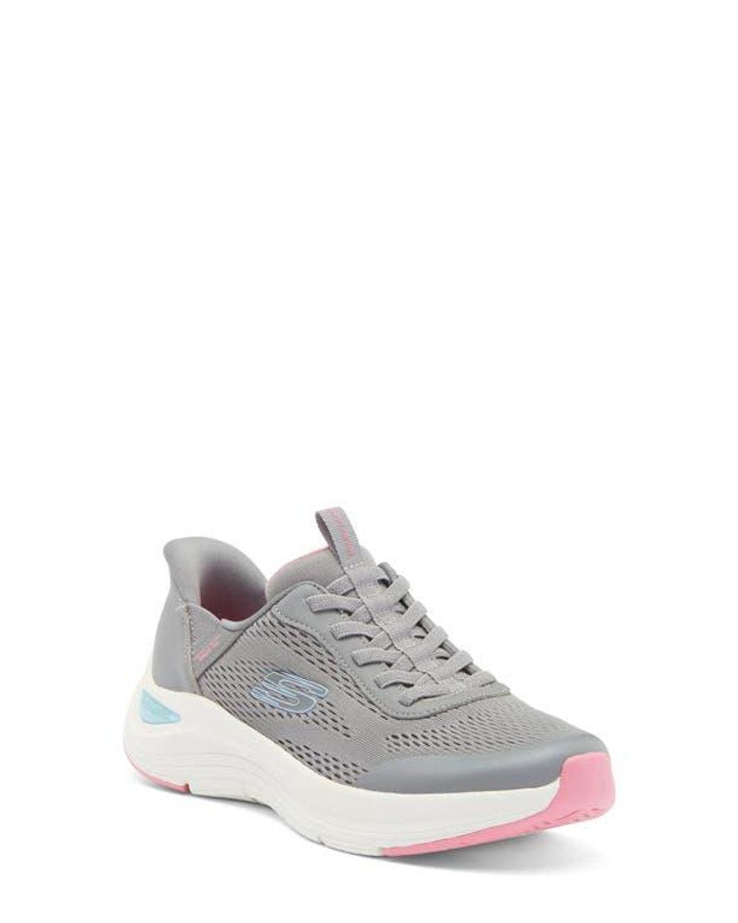Women's Gray Slip-Ins: Arch Fit 2.0 Look Ahead Sneaker