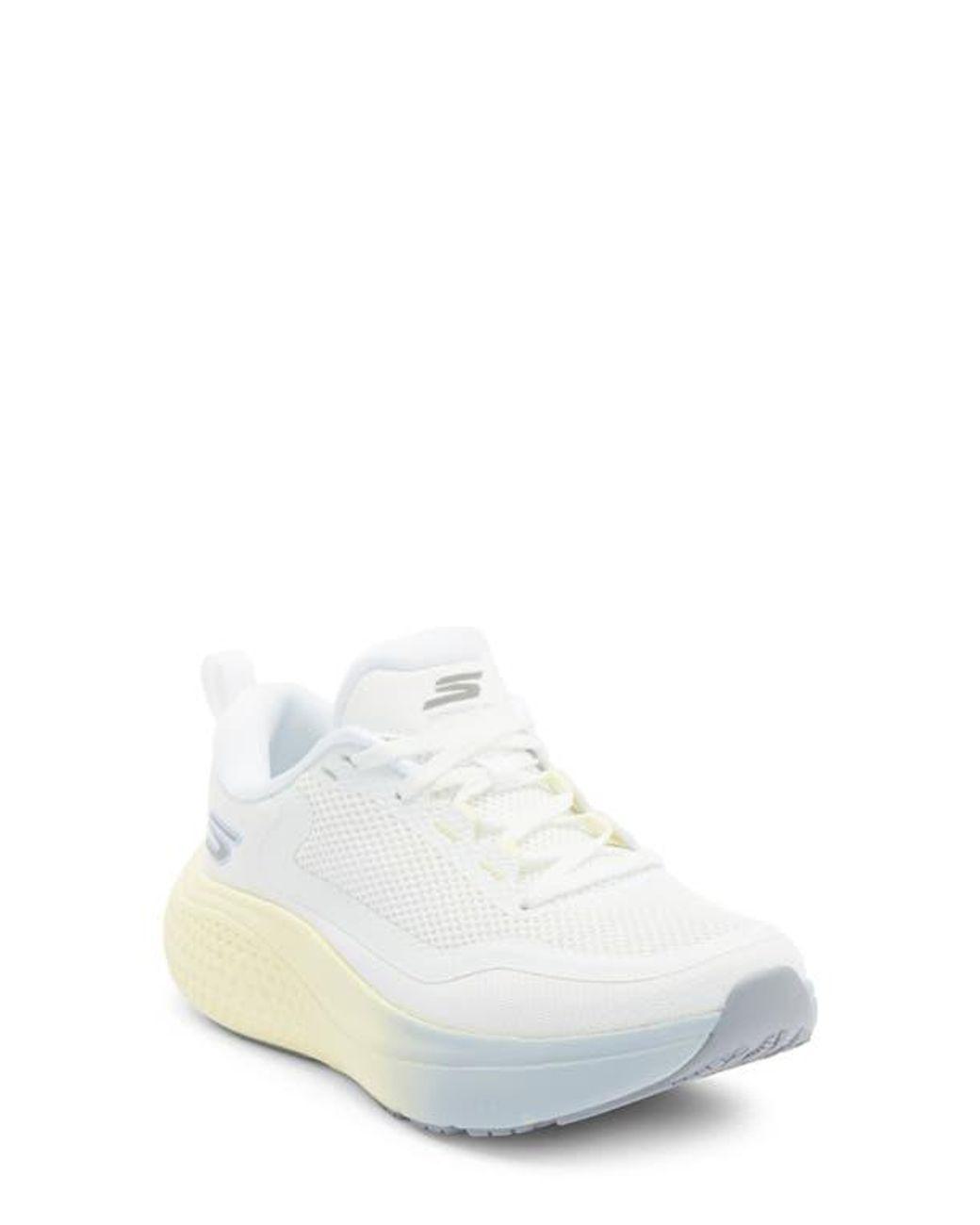 Women's White Go Run Supersonic Max Running Shoe