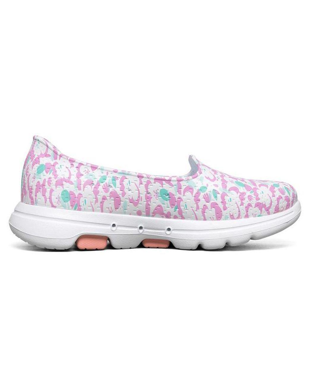 Women's White (Wmns) Go Walk 5