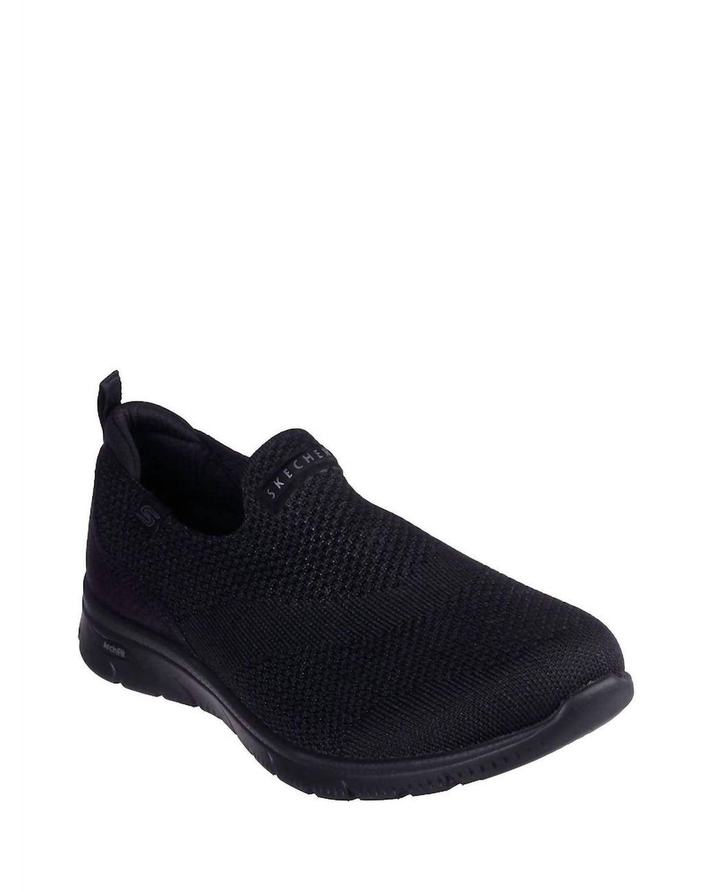 Women's Blue Cascade Arch Fit Sneaker