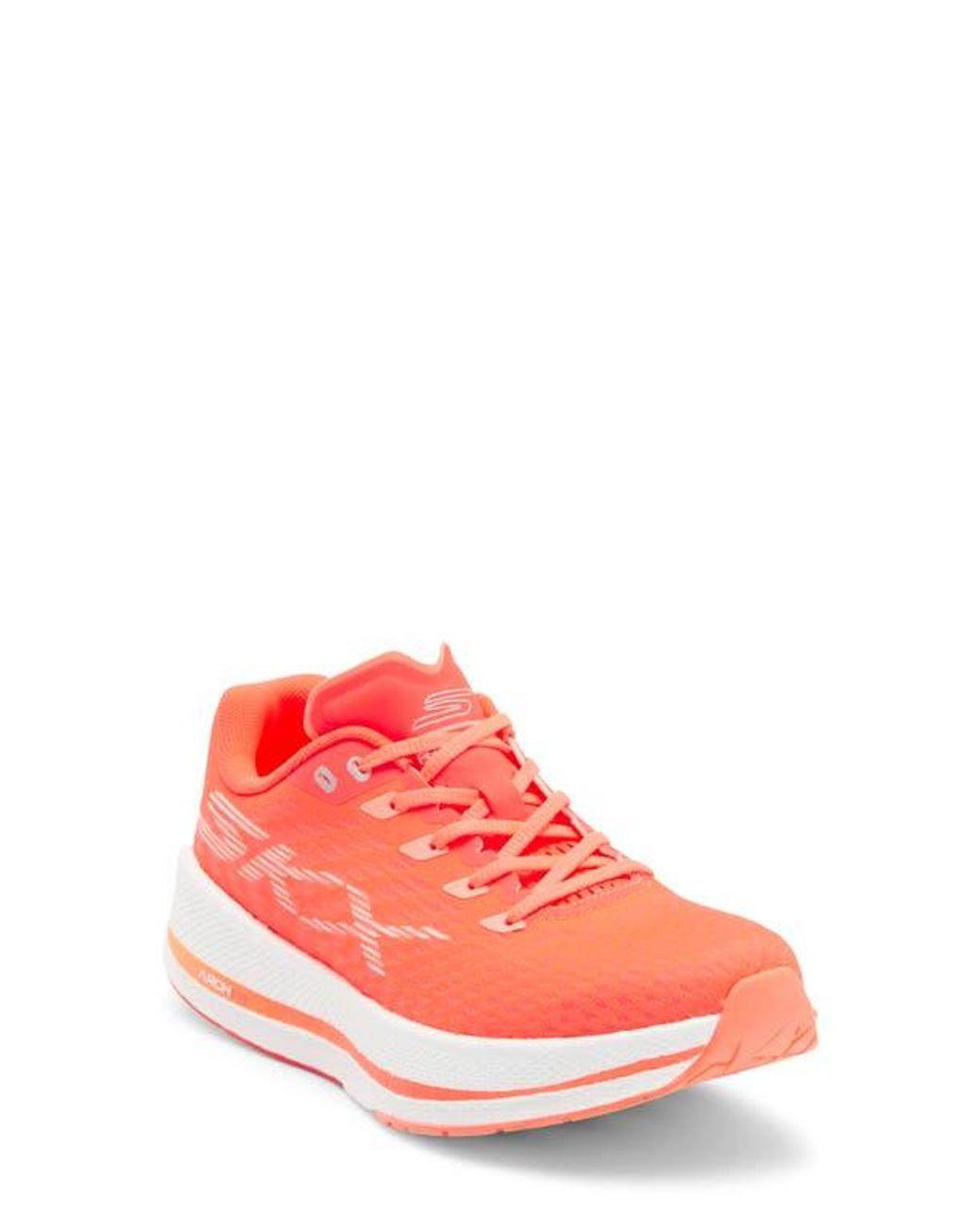 Women's Pink Go Run Razor 5 Running Shoe