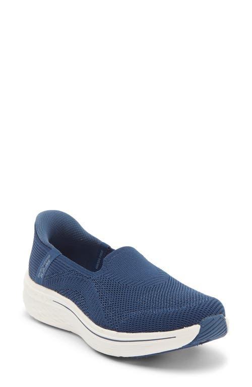 Skechers Go Walk Air-Cooled Goga Mat Slip-On Sneaker