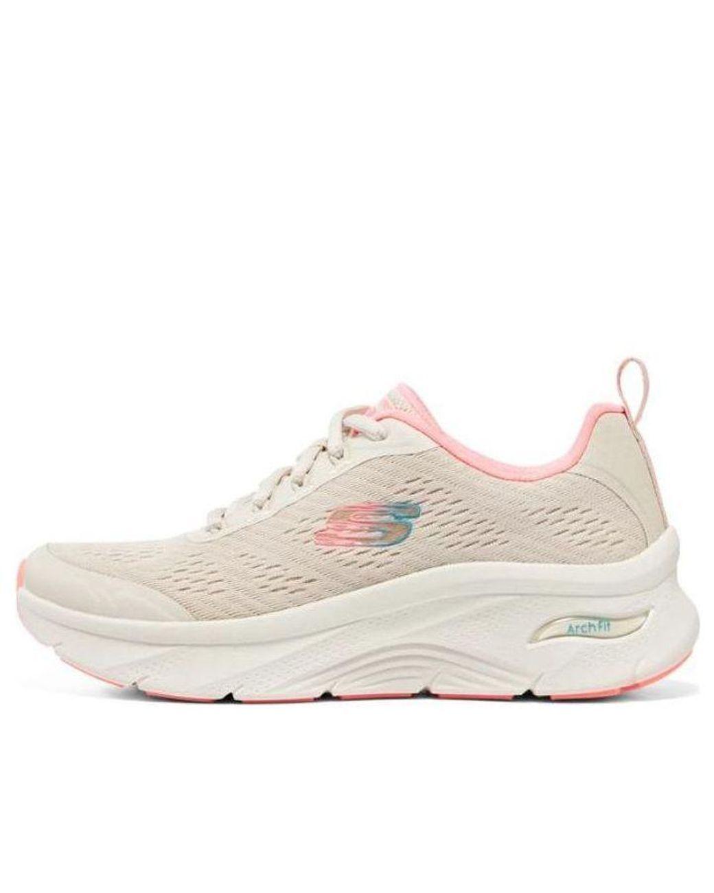 Women's White (Wmns) Arch Fit Dlux