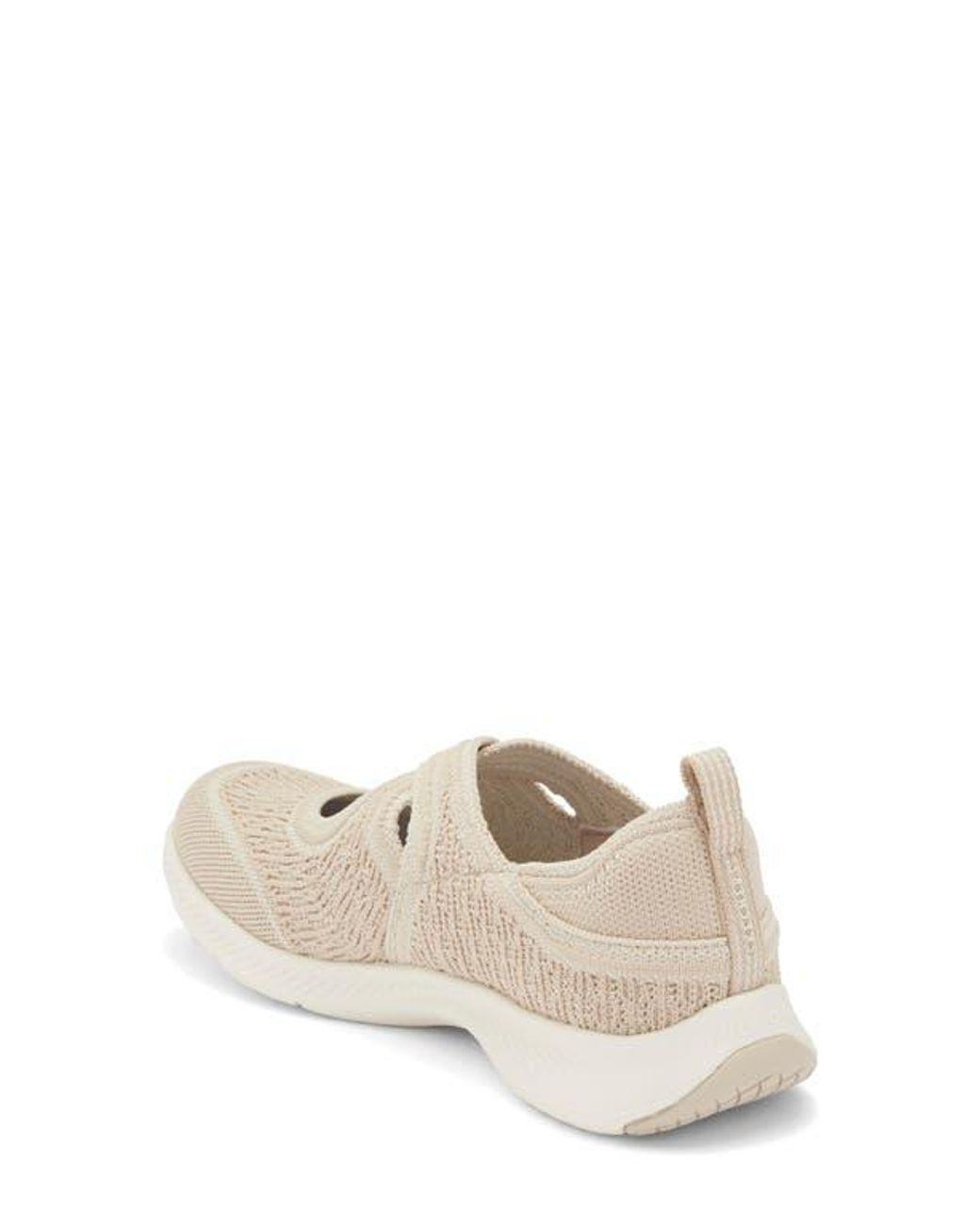Women's Natural Vapor Foam Move Aster Slip-On Sneaker
