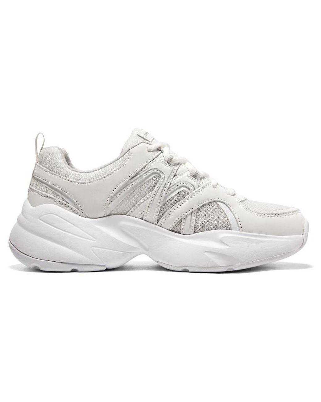 Women's White (Wmns) Momentus