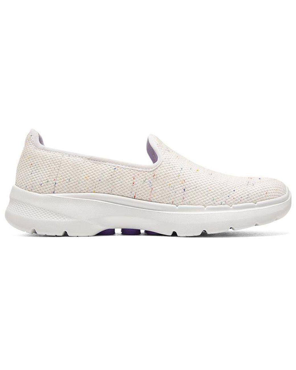Women's White (Wmns) Skech-Air Arch Fit