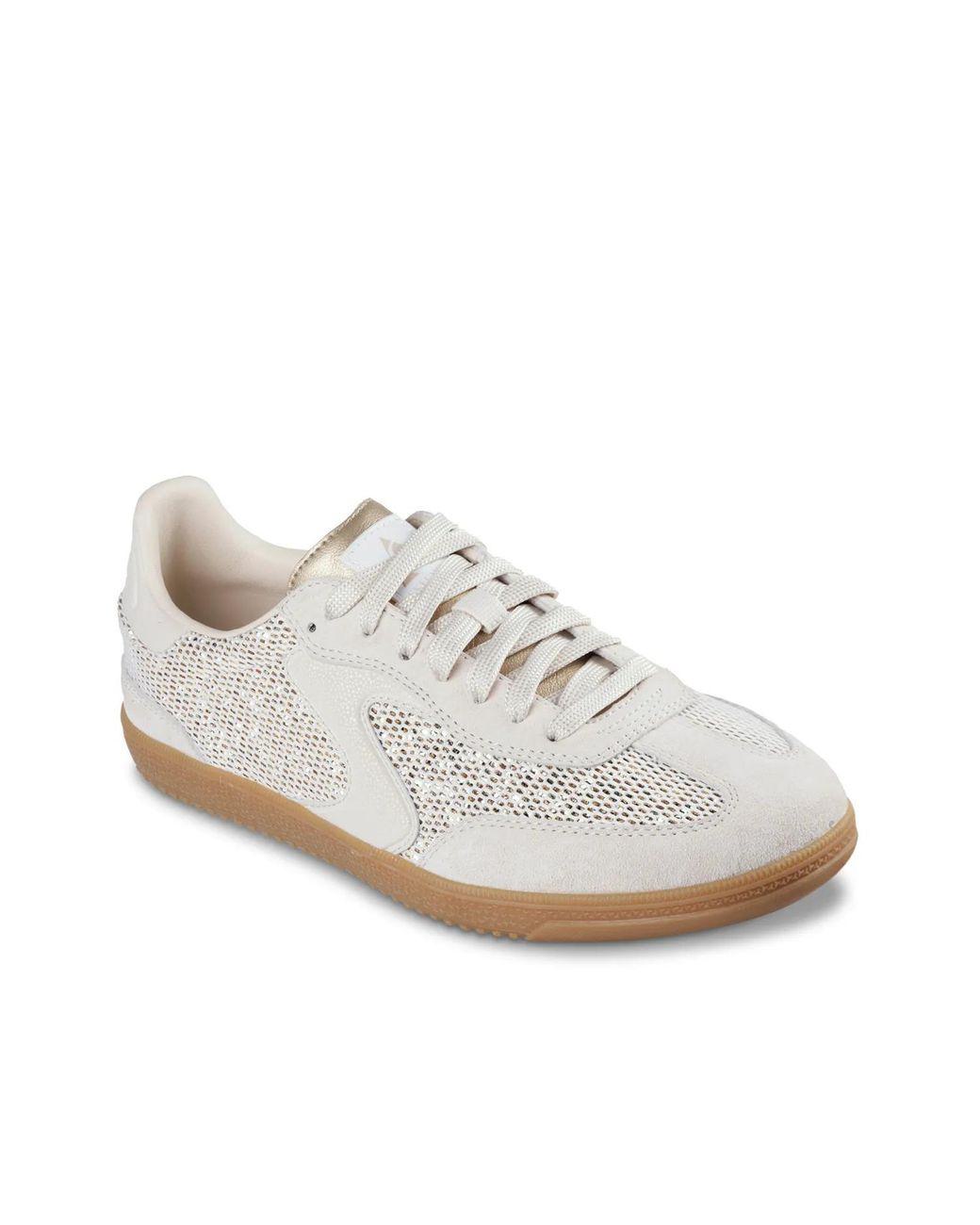 Women's White Hotshot Meshing Well Sneaker