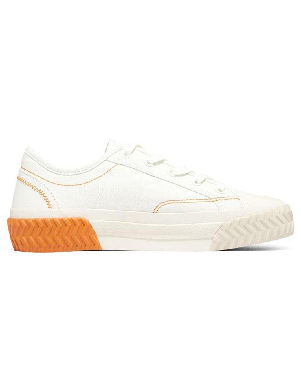 Women's White (Wmns) Street Trax Hi