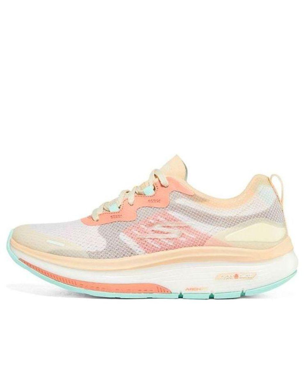 Women's Pink (Wmns) Gowalk Workout Walker 'Natural'