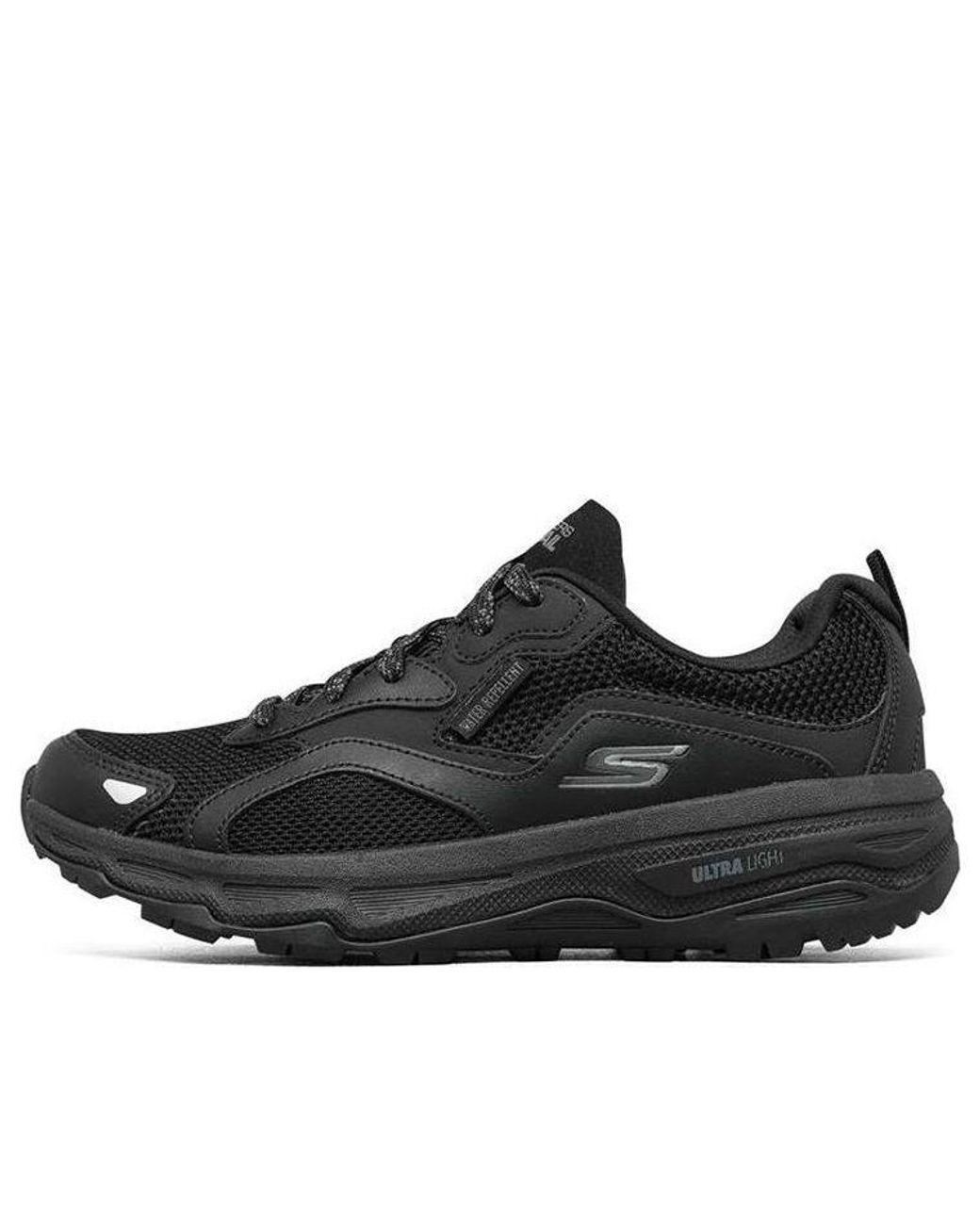 Women's Black (Wmns) Go Run Trail Altitude Low-Top